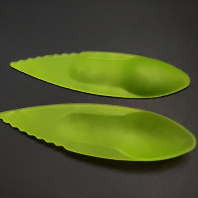 kiwifruit plastic scoop